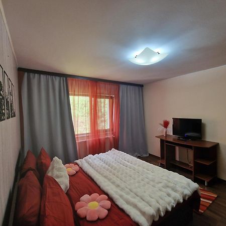 Apartament Red & Yellow 斯兰默多瓦 外观 照片