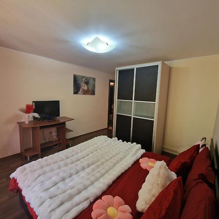Apartament Red & Yellow 斯兰默多瓦 外观 照片