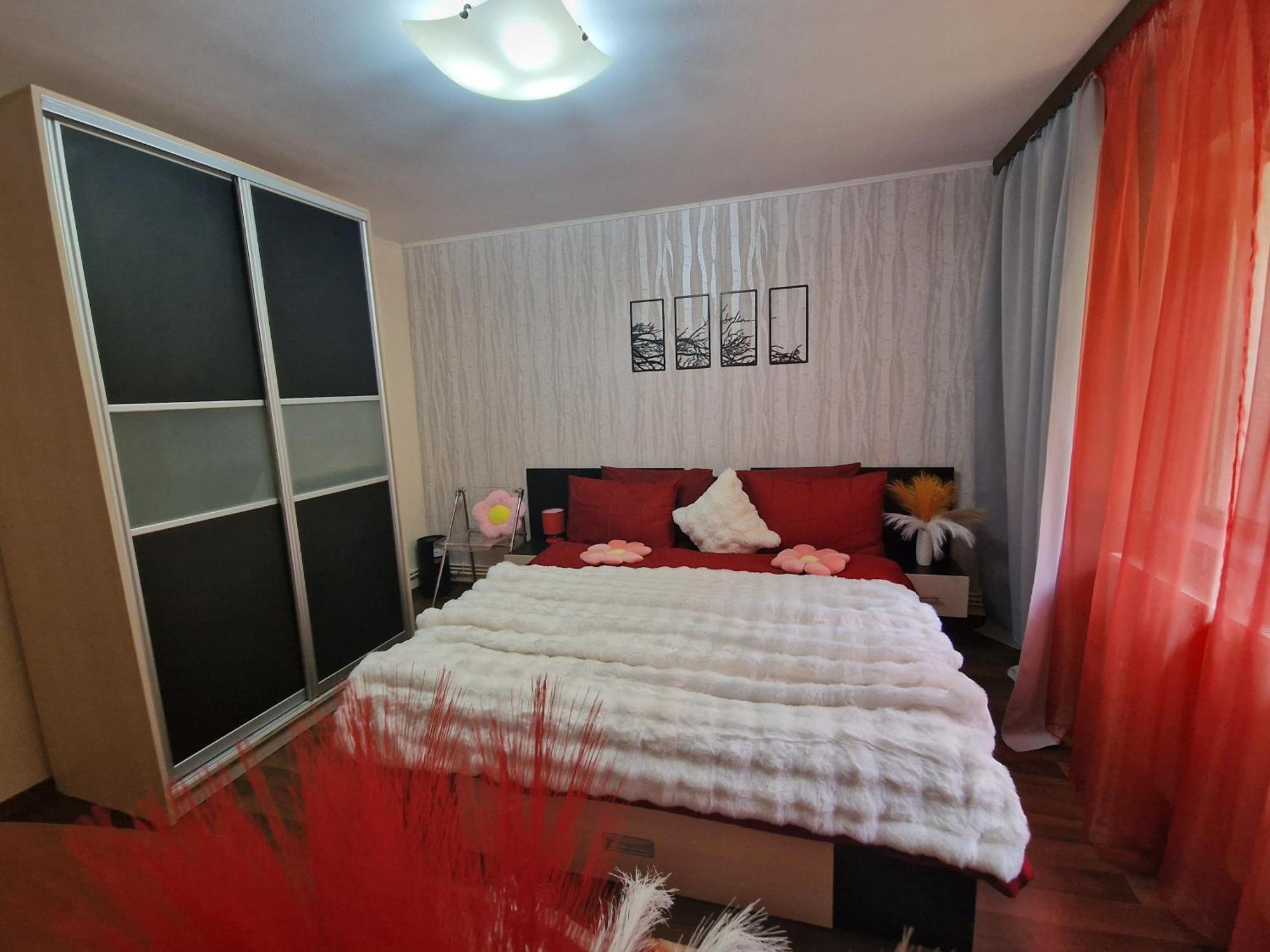 Apartament Red & Yellow 斯兰默多瓦 外观 照片