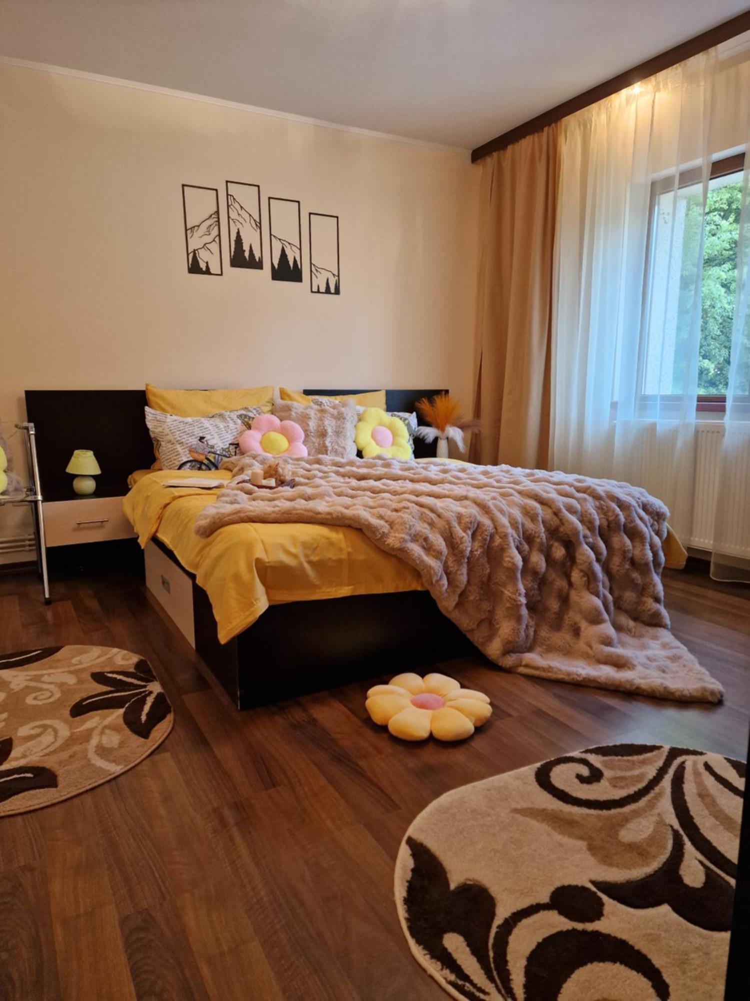 Apartament Red & Yellow 斯兰默多瓦 外观 照片